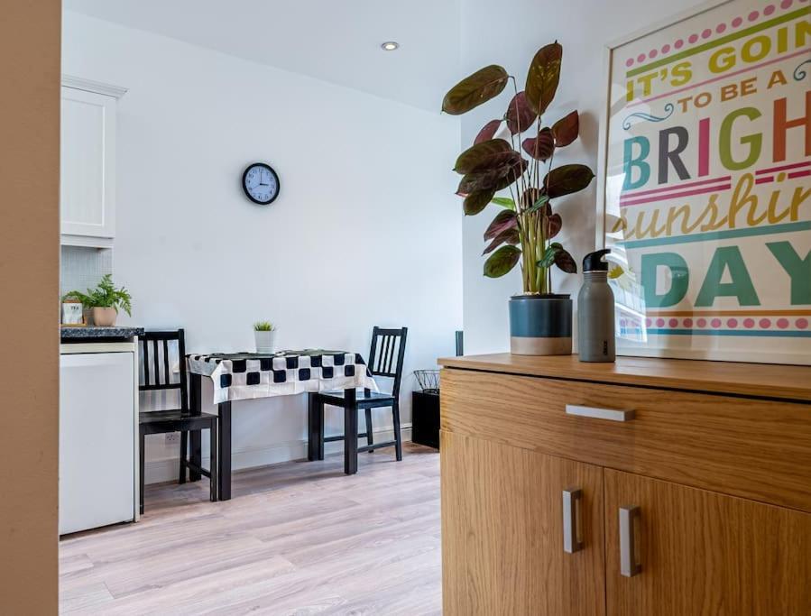 Apartament Cosy Flat In Central Ldn Payment To The Host Londyn Zewnętrze zdjęcie