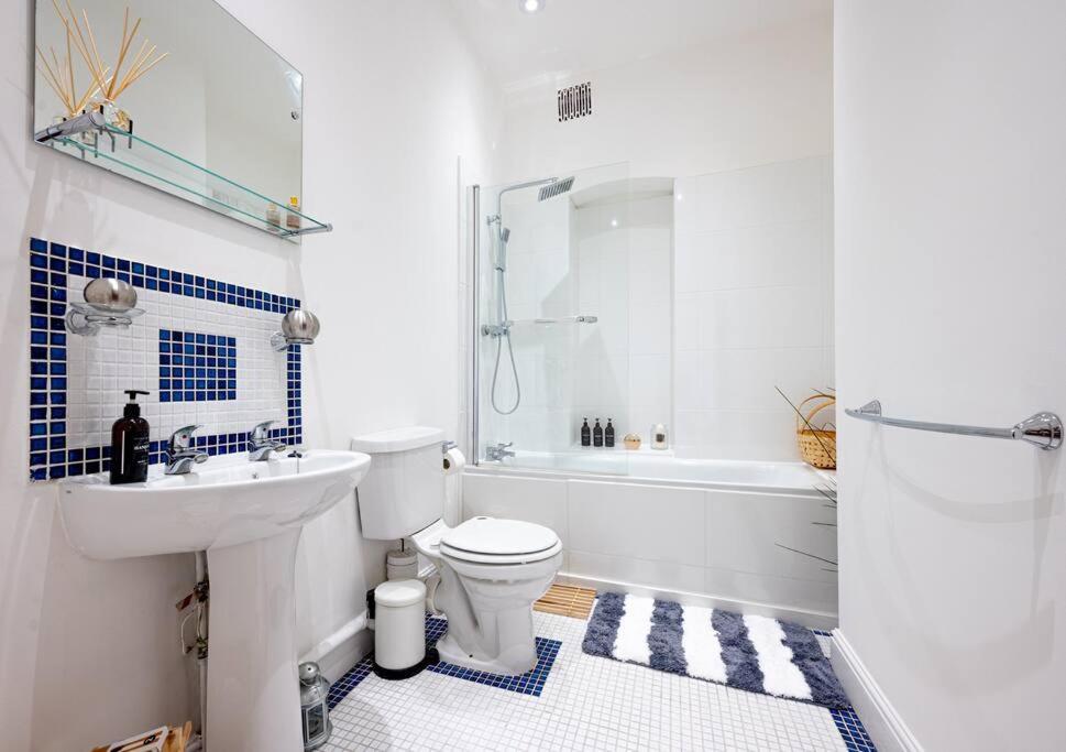 Apartament Cosy Flat In Central Ldn Payment To The Host Londyn Zewnętrze zdjęcie